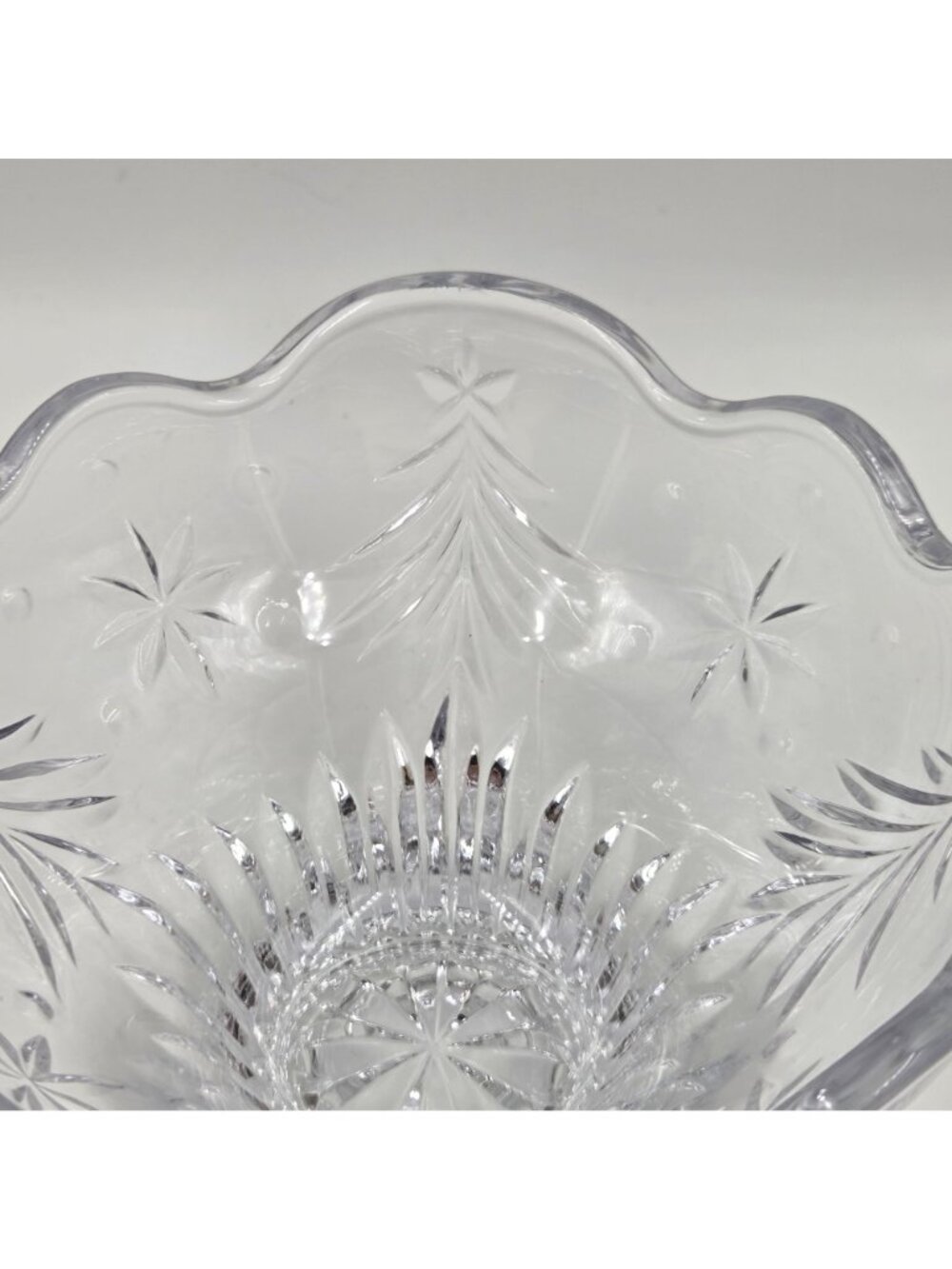 Mikasa Christmas Night Footed Nut or Candy Crystal Bowl - Picture 5 of 10